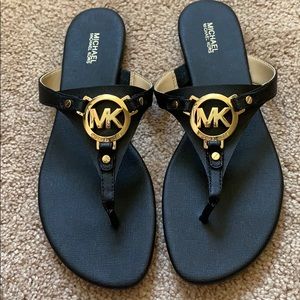 Michael Kota thong sandal